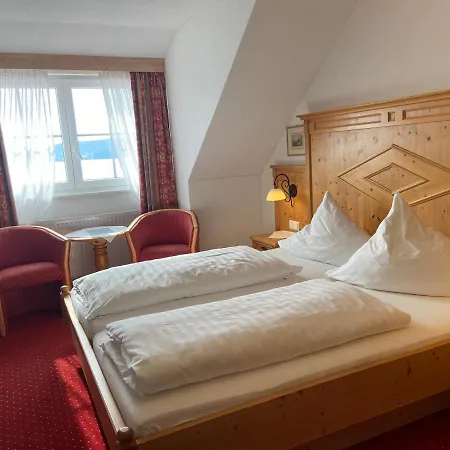 Seehotel Schaepfle 3* אוברלינגן